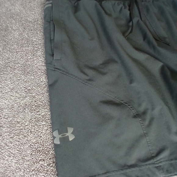 Under Armour Project Rock Brahma Bull Shorts XXL Black - Picture 5 of 6